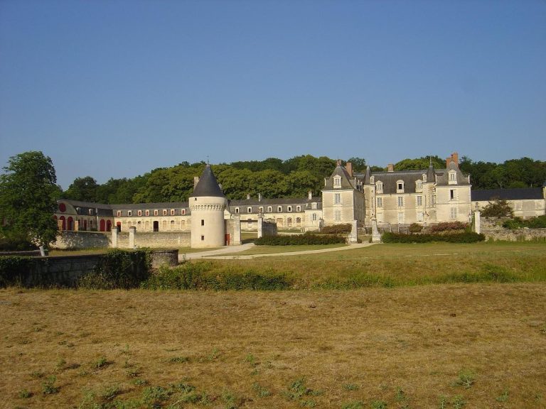 Castle of Gizeux: A Medieval Château in France