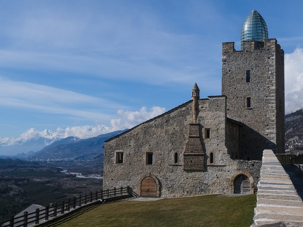 Leuk Castle: A Medieval Episcopal Residence and Administrative Center in Switzerland 1 Leuk Castle