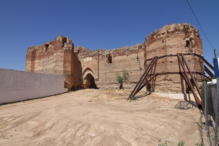 Castillo de Casarrubios del Monte: A Fifteenth-Century Mudéjar Fortification