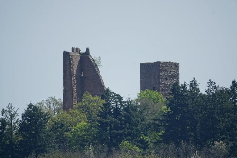 Wahlenbourg Castle: A Ruined Castle in France