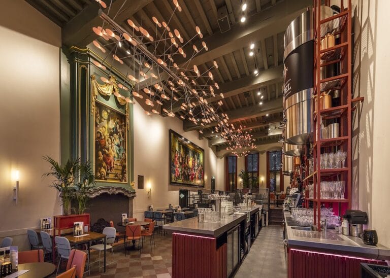 Putruwiel: A Medieval Stone House in Utrecht