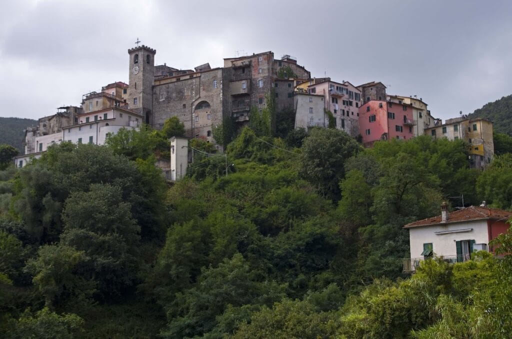 Castle of Ameglia: Episcopal Fortress and Village Defense 2 Castle of Ameglia