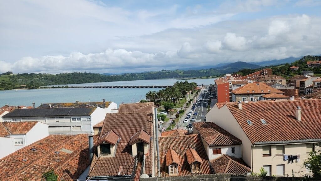 Castillo de San Vicente de la Barquera