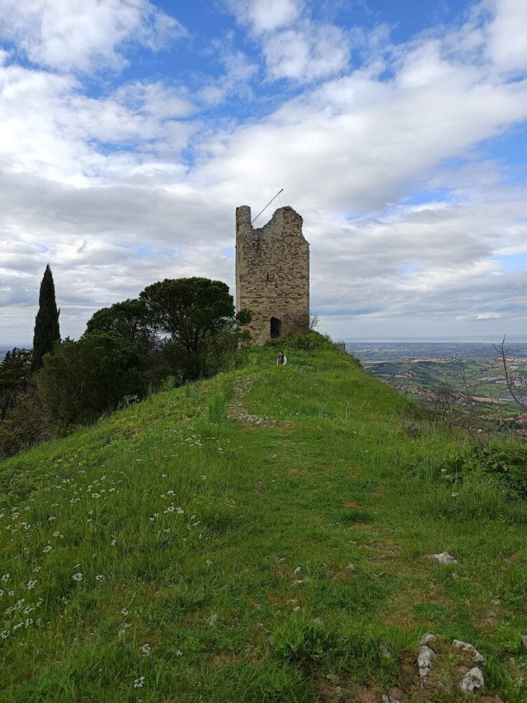 Castello Due Torri di Scorticata: A Medieval Fortress in Poggio Torriana, Italy 4 Castello Due Torri di Scorticata