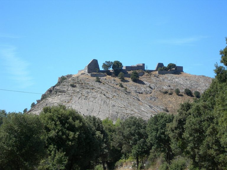 Casteddu Etzu: A Medieval Castle in Sardinia