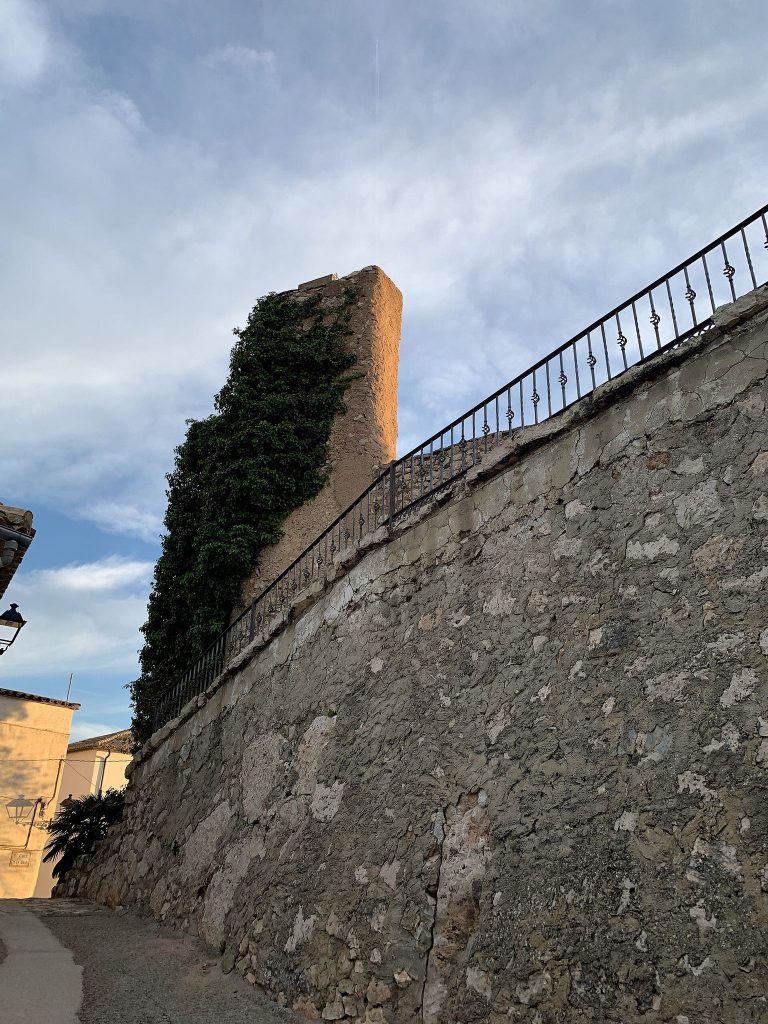Castle of Jarafuel: A Medieval Defensive Fortress in Spain