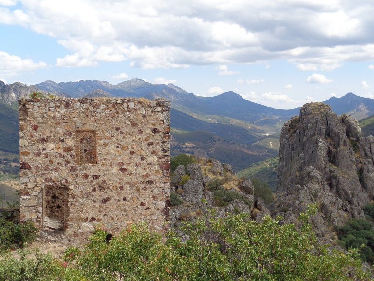 Castle of Cabañas: A Medieval Islamic Fortress in Spain
