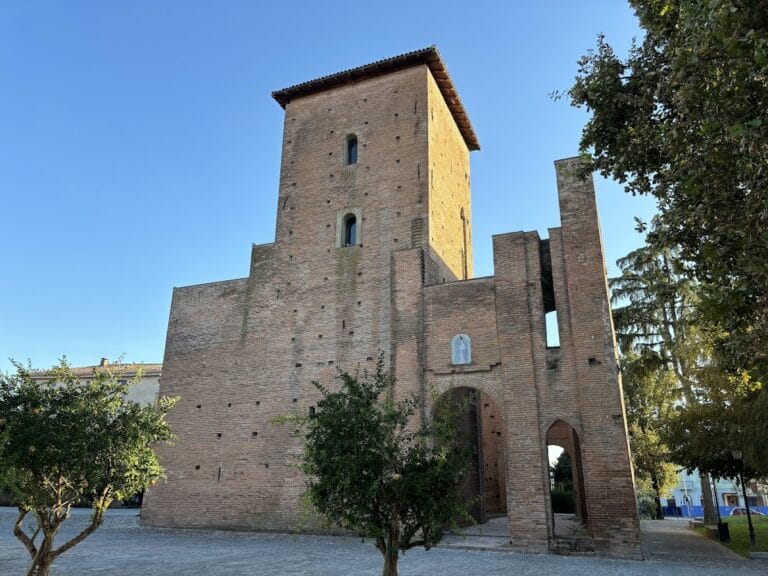 Rocca di Pieve di Cento: A Historic Defensive Fortress in Italy