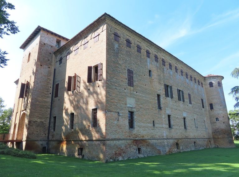 Castello di San Pietro: A Medieval-Renaissance Fortified Residence in Italy