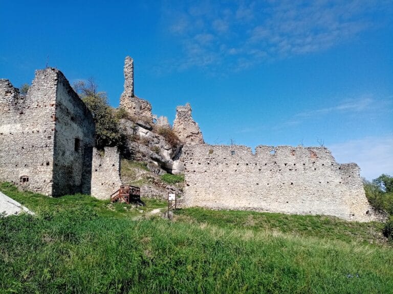 Korlátka: A Gothic Castle Ruin in Slovakia