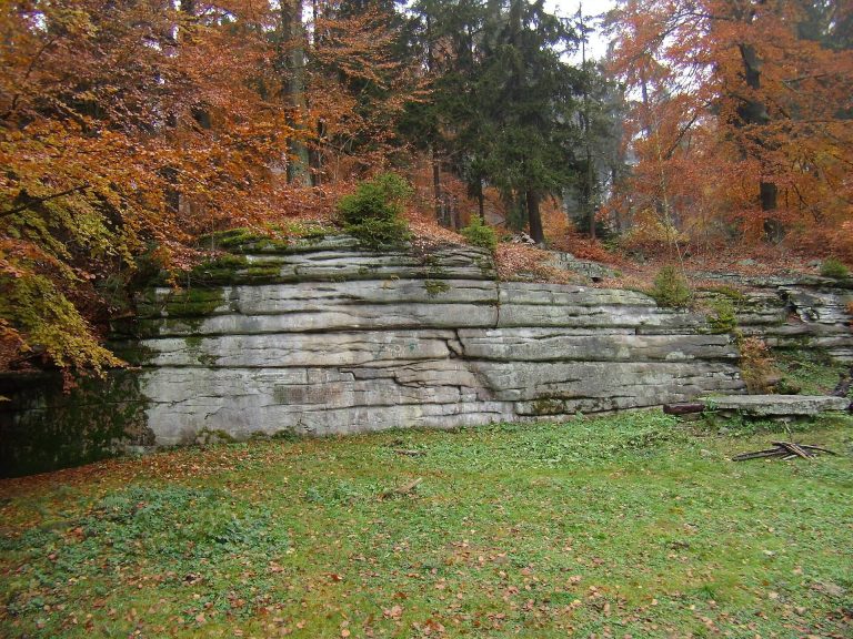 Štamberk: A Medieval Hilltop Watch Castle in Czechia