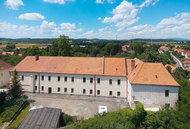 Niemcza Castle: A Medieval Stronghold and Renaissance Residence in Poland