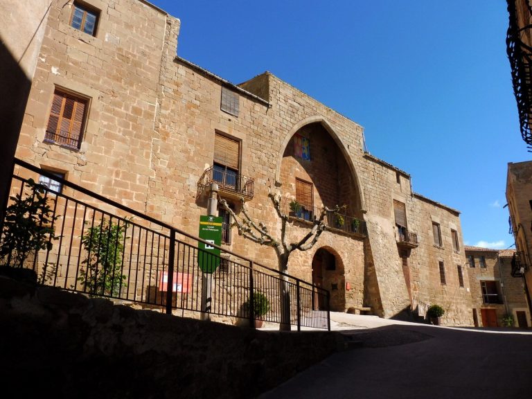 Castell de les Pallargues: A Medieval Castle-Palace in Spain
