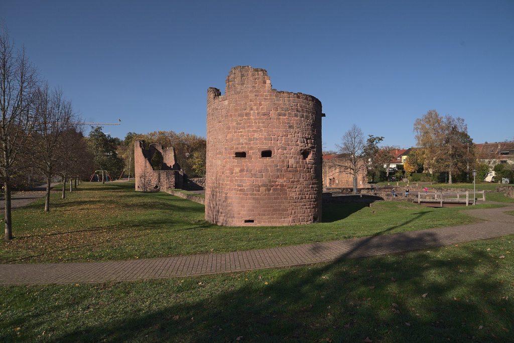 Burg Bucherbach: A Medieval Water Castle in Germany 1 Burg Bucherbach