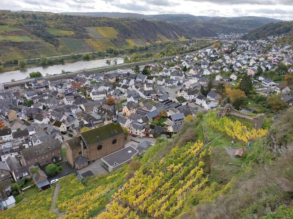 Oberburg Kobern: A Medieval Castle in Germany 4 Oberburg, Kobern