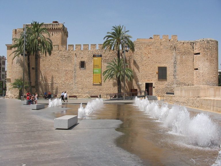 Palacio de Altamira: Castle-Palace and Museum in Elche
