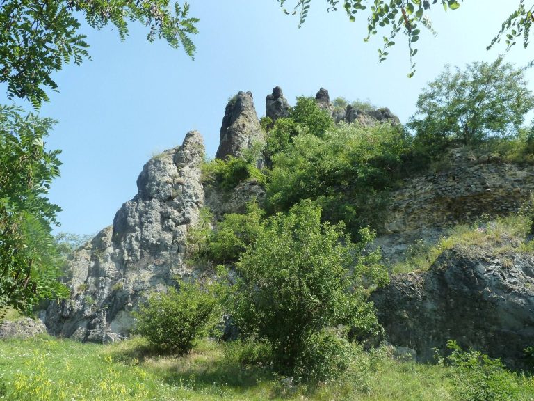 Hajnáčka Castle: A Gothic Hilltop Fortress in Slovakia