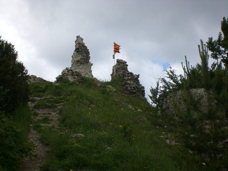 Castell de Milany: Fortress and Seat of the Barony of Milany