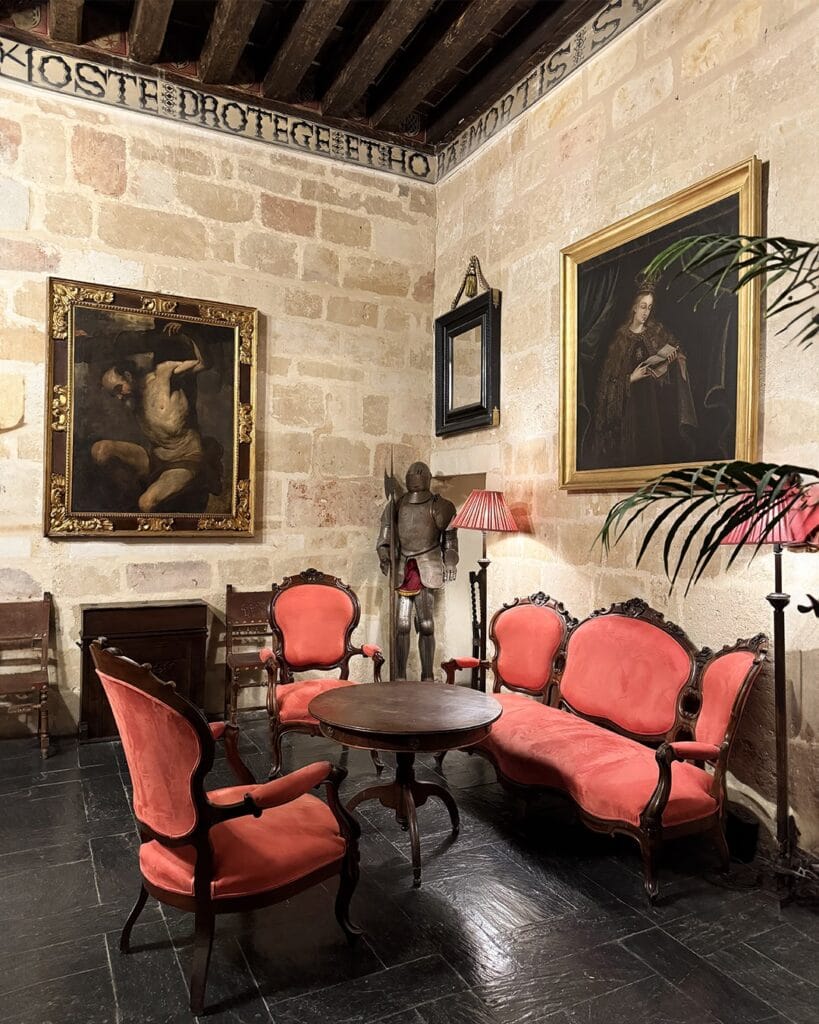 Villanueva de Cañedo Castle: A Medieval and Renaissance Fortress in Spain 10 Villanueva de Cañedo Castle