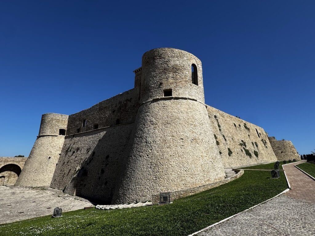 Aragonese Castle