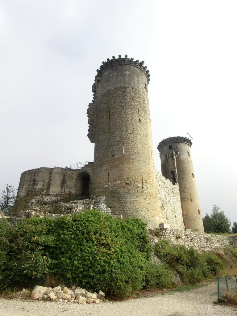 Château de Châteaurenard: A Medieval Fortress in Provence