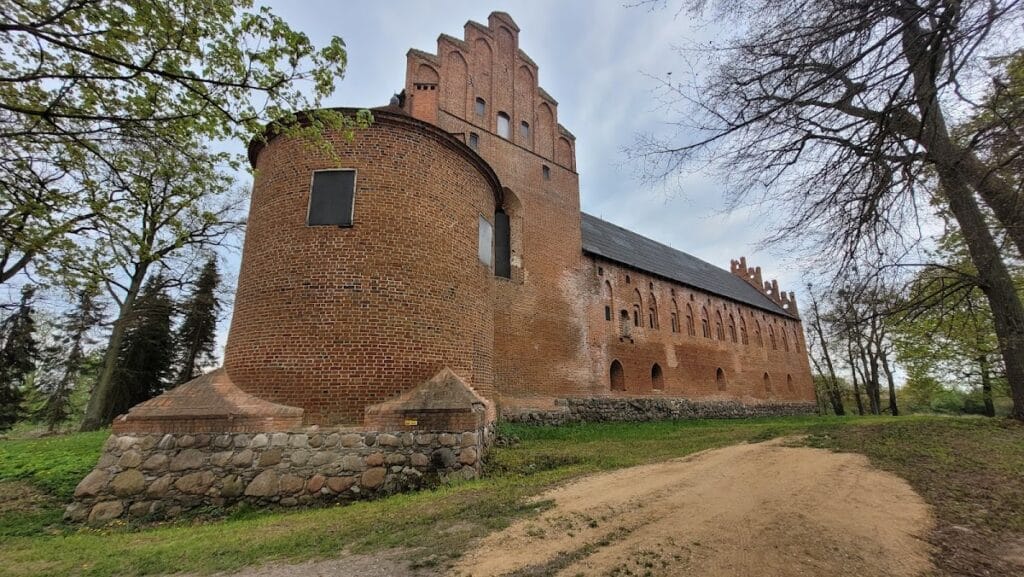 Barciany Castle: A Teutonic Fortress in Poland 3 Barciany Castle