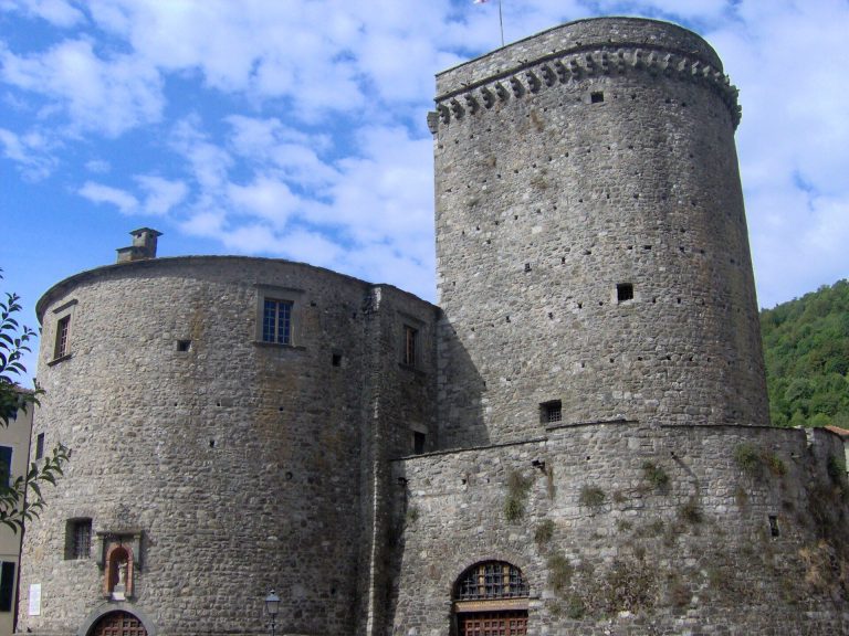 Castle of Varese Ligure: A Medieval Fieschi Fortress in Italy