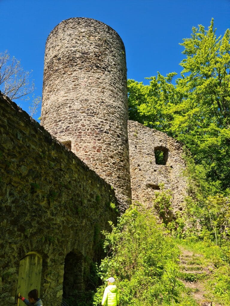 Burg Lichteneck: A Medieval Castle in Rimbach, Germany 3 Burg Lichteneck