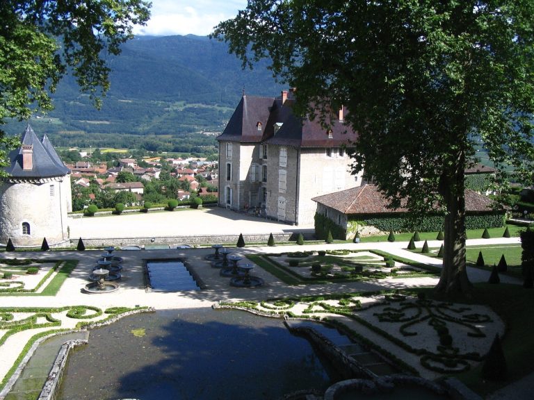 Château du Touvet: A Fortified Castle and Pleasure Residence in France
