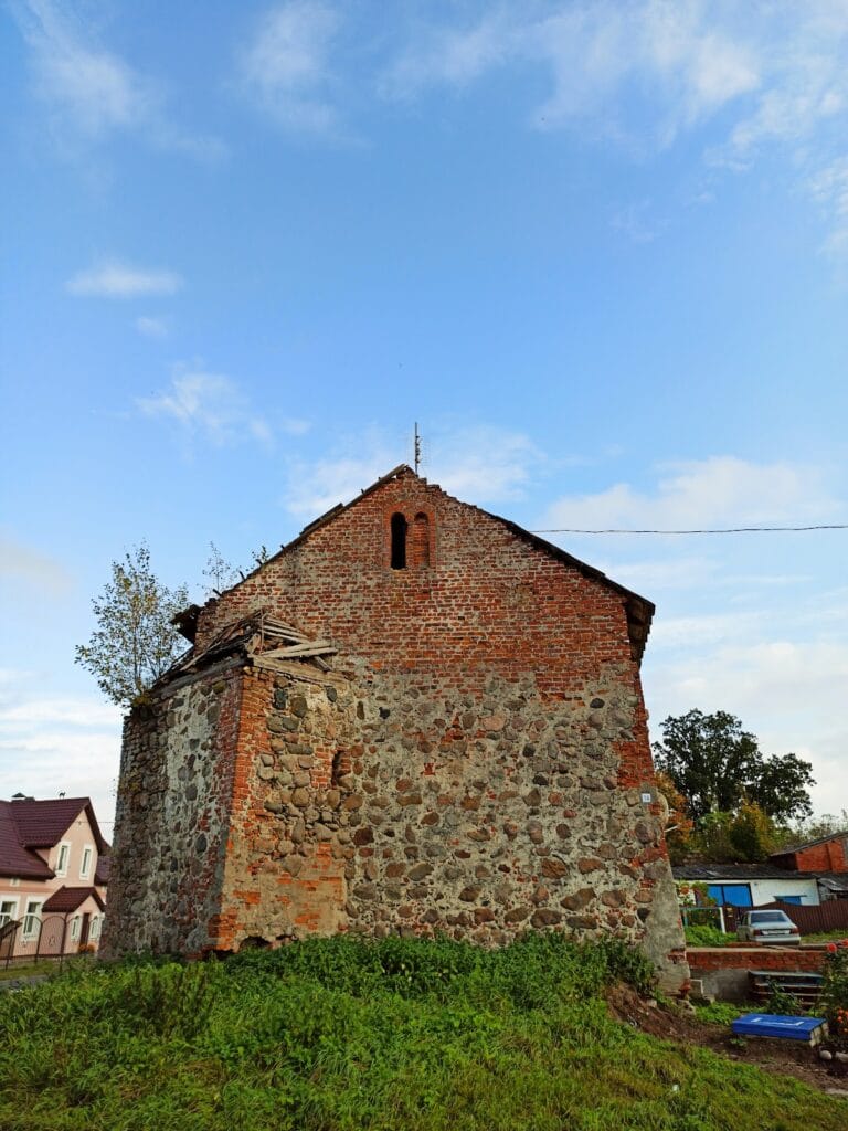 Taplacken Castle: A Historic Teutonic Fortress in Kaliningrad Oblast, Russia