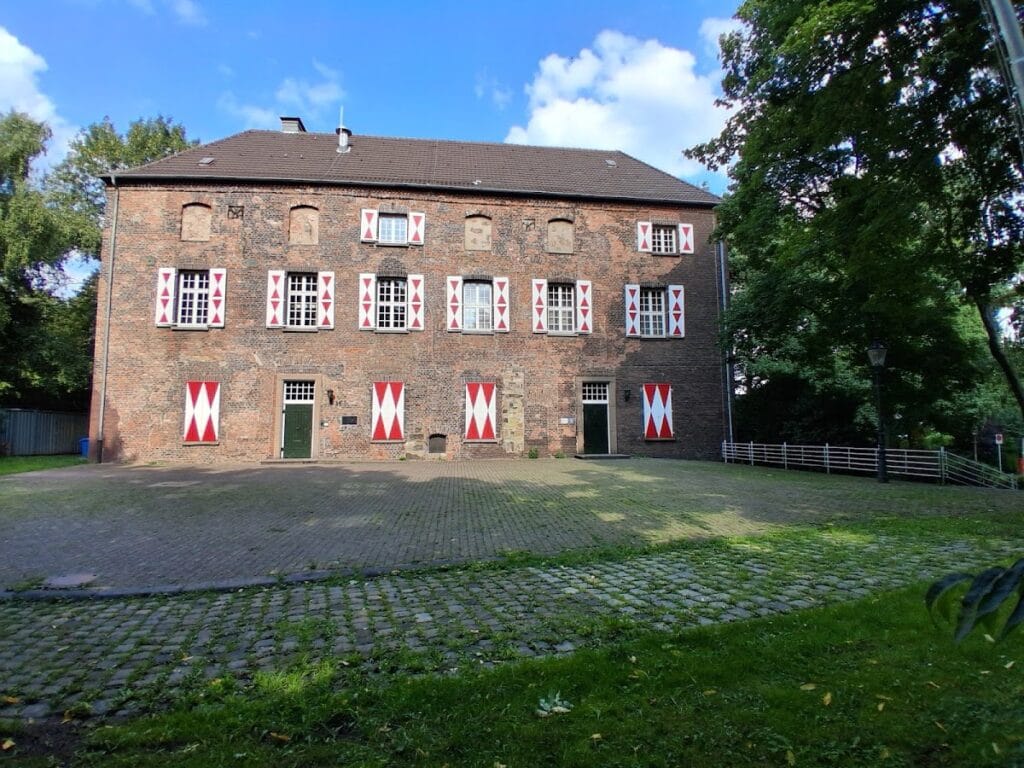 Kastell Holten: A Former Border-Defense Castle in Germany 1 Kastell Holten