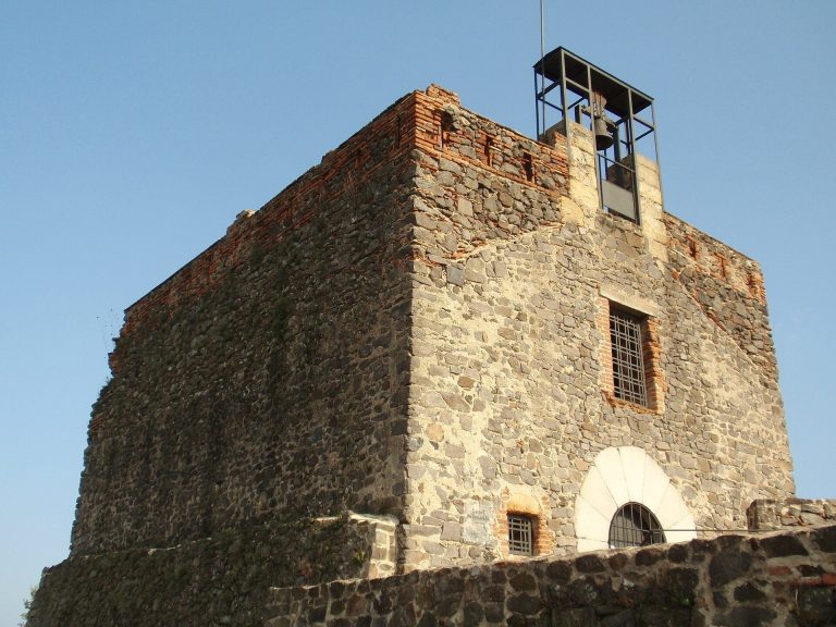 Torcafeló Castle: A Medieval Frontier Stronghold in Spain