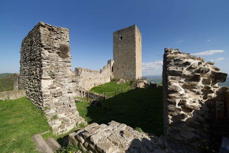 Carpineti Castle: A Medieval Hilltop Fortress in Italy