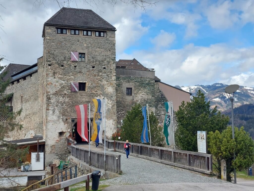 Burg Oberkapfenberg