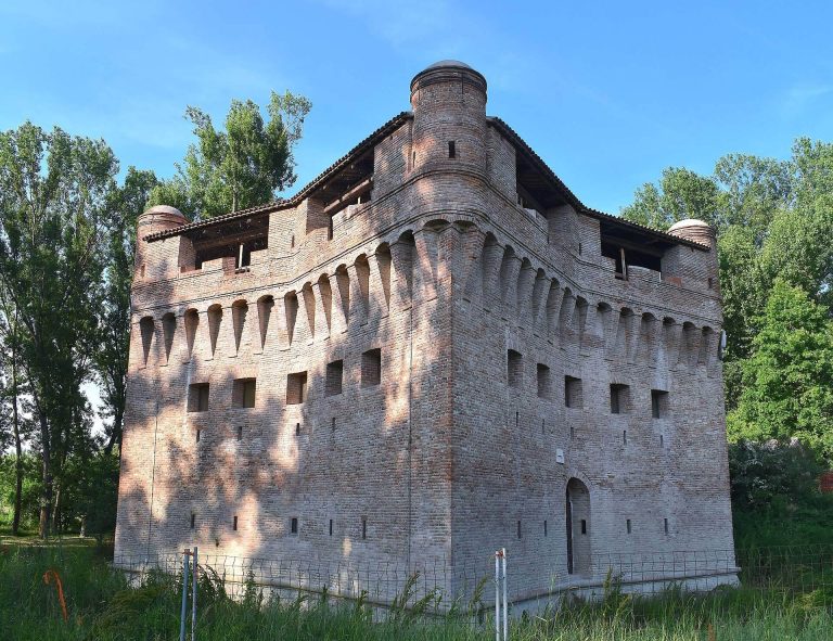 Rocca Possente: A Riverside Defensive Fortress in Italy