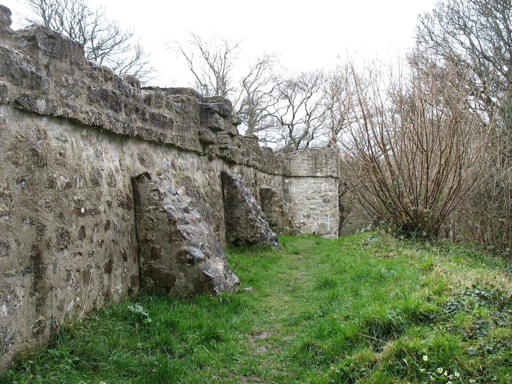 Castell Aberlleiniog: A Medieval Motte-and-Bailey Castle in Wales 3 Castell Aberlleiniog