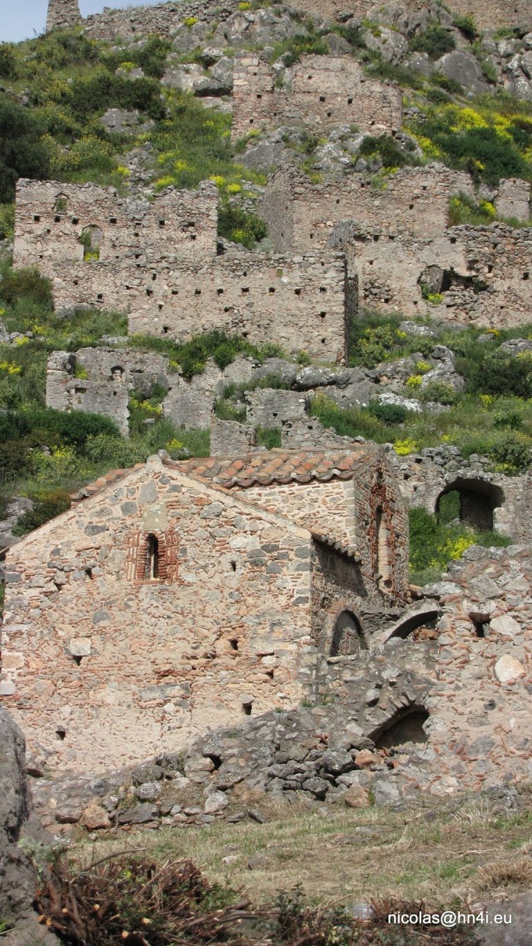 Castle of Geraki: Medieval Stronghold and Castle-Town in Greece