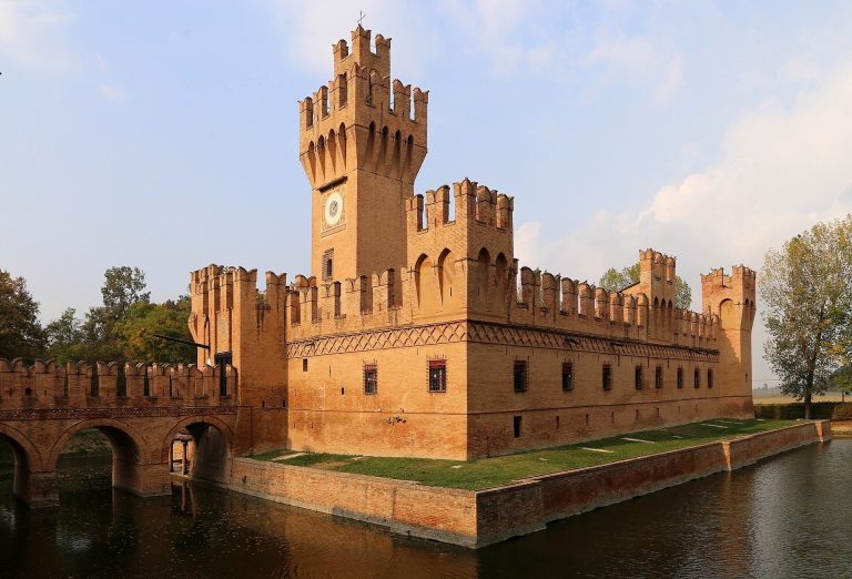 Castello dei Manzoli: A Medieval Fortress in Italy