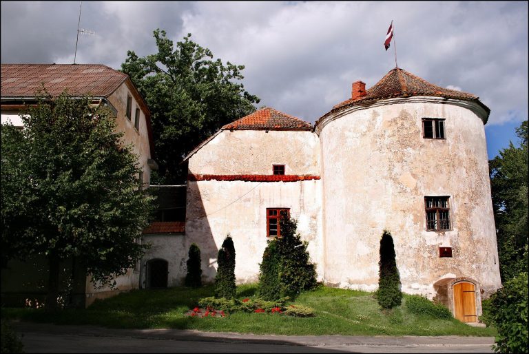Alsunga Castle: A Livonian Order Fortress in Latvia