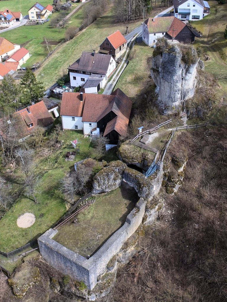 Bärnfels Castle: A Late-Medieval Hill Castle in Germany