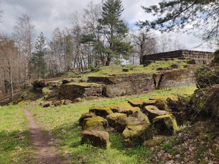 Château du Warthenberg: A Medieval Fortress in Ernolsheim-lès-Saverne, France