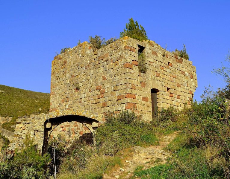 Castell de Mediona: A Romanesque Castle in Catalonia, Spain