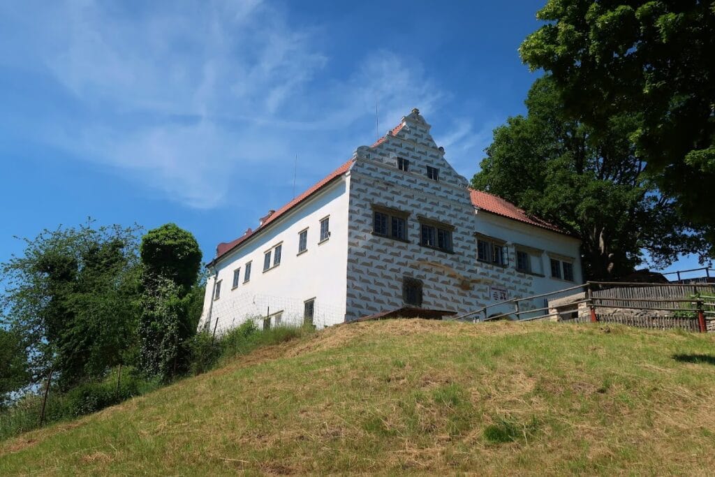 Košumberk Castle: A Medieval and Renaissance Fortress in the Czech Republic 3 Košumberk Castle