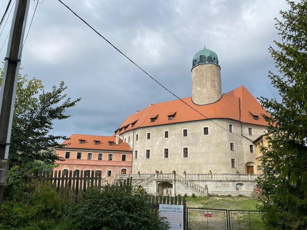 Libá Chateau: A Historic Fortress and Chateau in the Czech Republic 3 Libá Chateau
