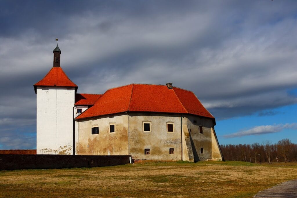 Old town Đurđevac: A Renaissance Fortress in Croatia 1 Old town Đurđevac