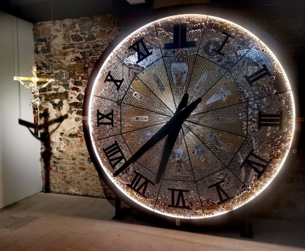 Burgruine Taggenbrunn: A Historic Hilltop Castle in Austria 4 Burgruine Taggenbrunn