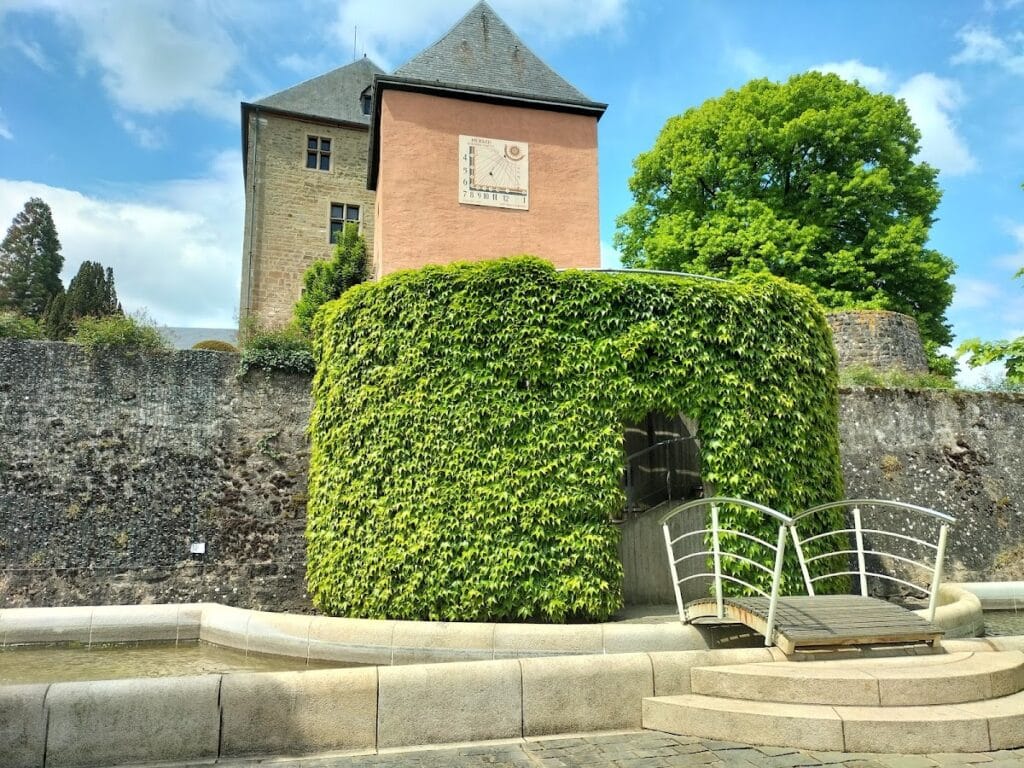 Mersch Castle: A Historic Fortress and Administrative Center in Luxembourg 4 Mersch Castle