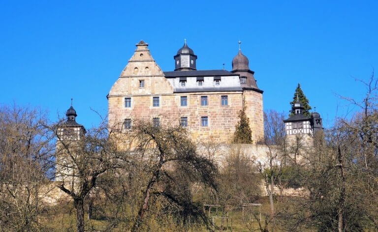 Wernstein Castle: A Historic Noble Residence in Mainleus, Germany
