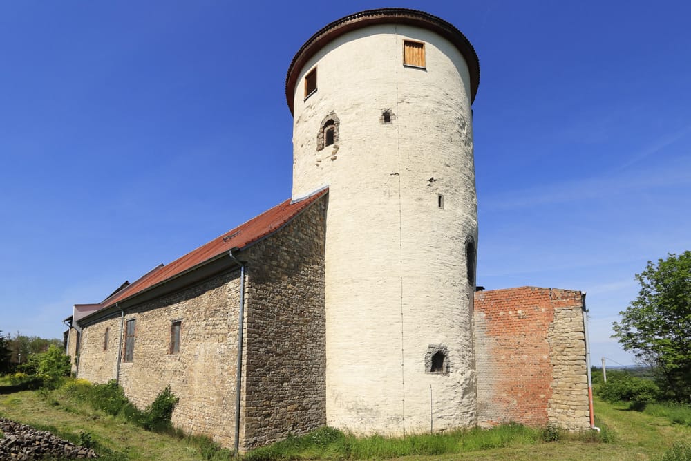 Burg Freckleben: A Medieval Fortification and Residence in Aschersleben, Germany 4 Burg Freckleben