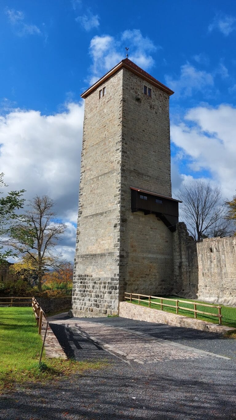 Ruine Lichtenburg: A Medieval Castle Ruin in Germany